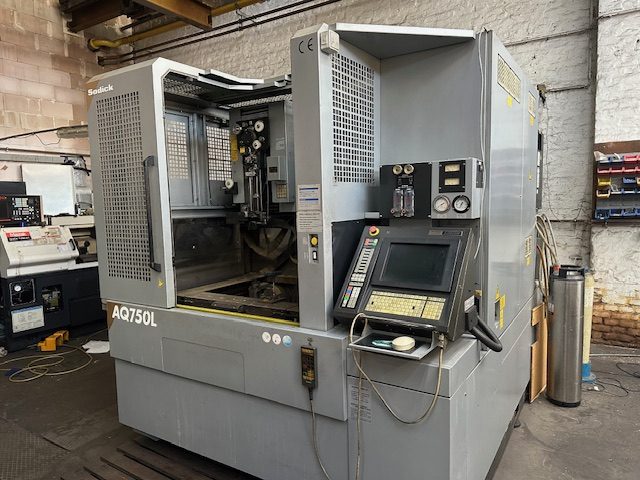 Werkstatteinrichtung und Lager